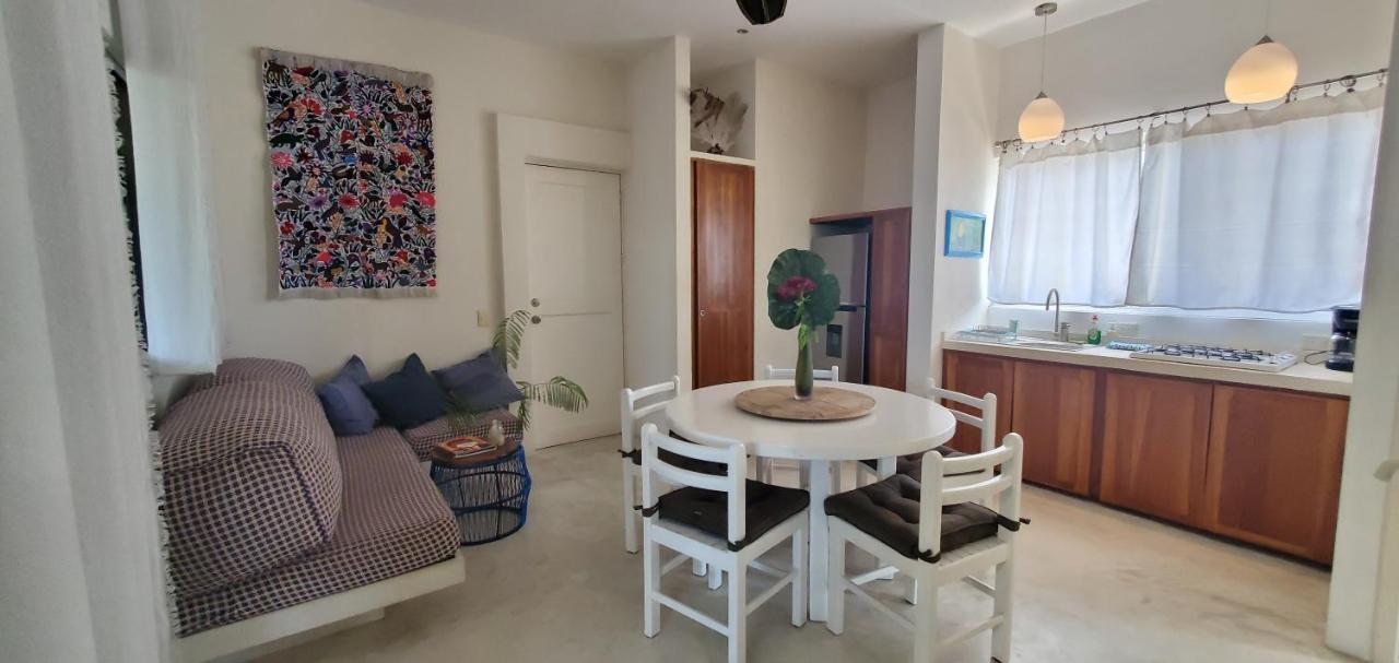 Layla Guesthouse Puerto Morelos Luaran gambar